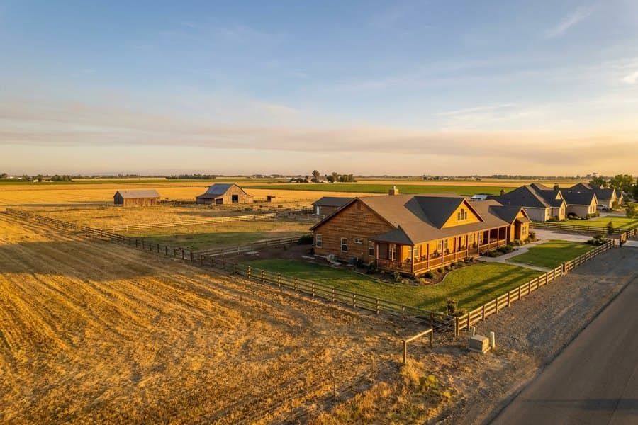 Waterman Meadows, California